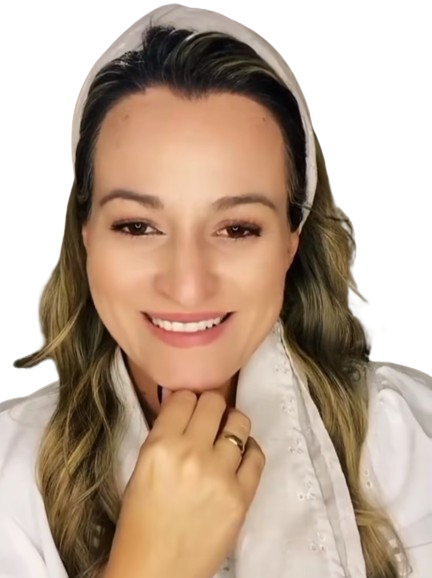 Cíntia Almeida — Psicoterapeuta, Taróloga e Dirigente espiritual